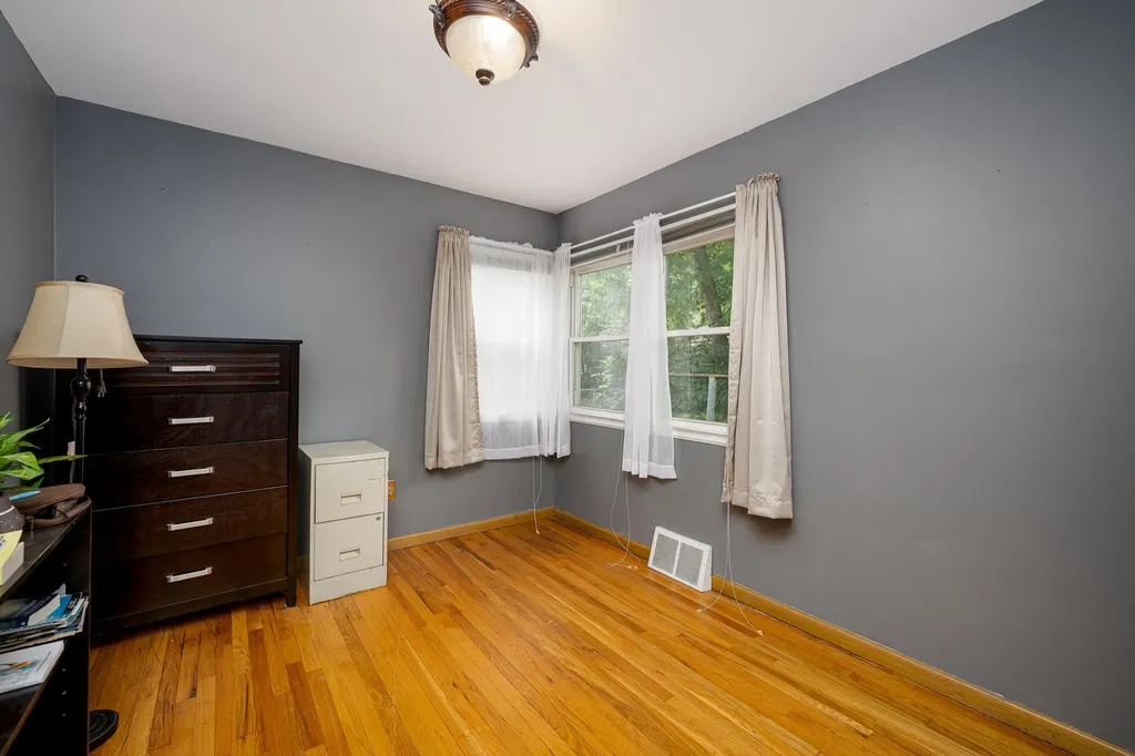 2225 Mclain Avenue Lincoln Park City MI 48146