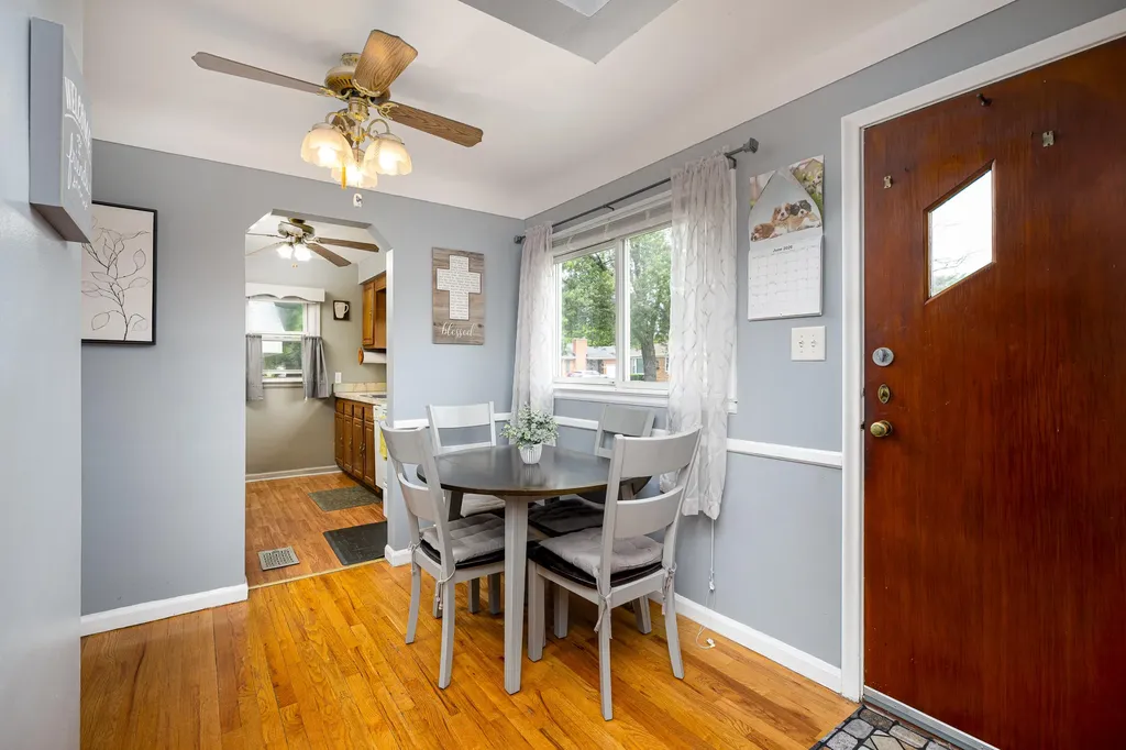 2225 Mclain Avenue Lincoln Park City MI 48146