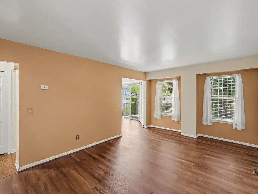 7360 S Kingston Court Westland City MI 48185