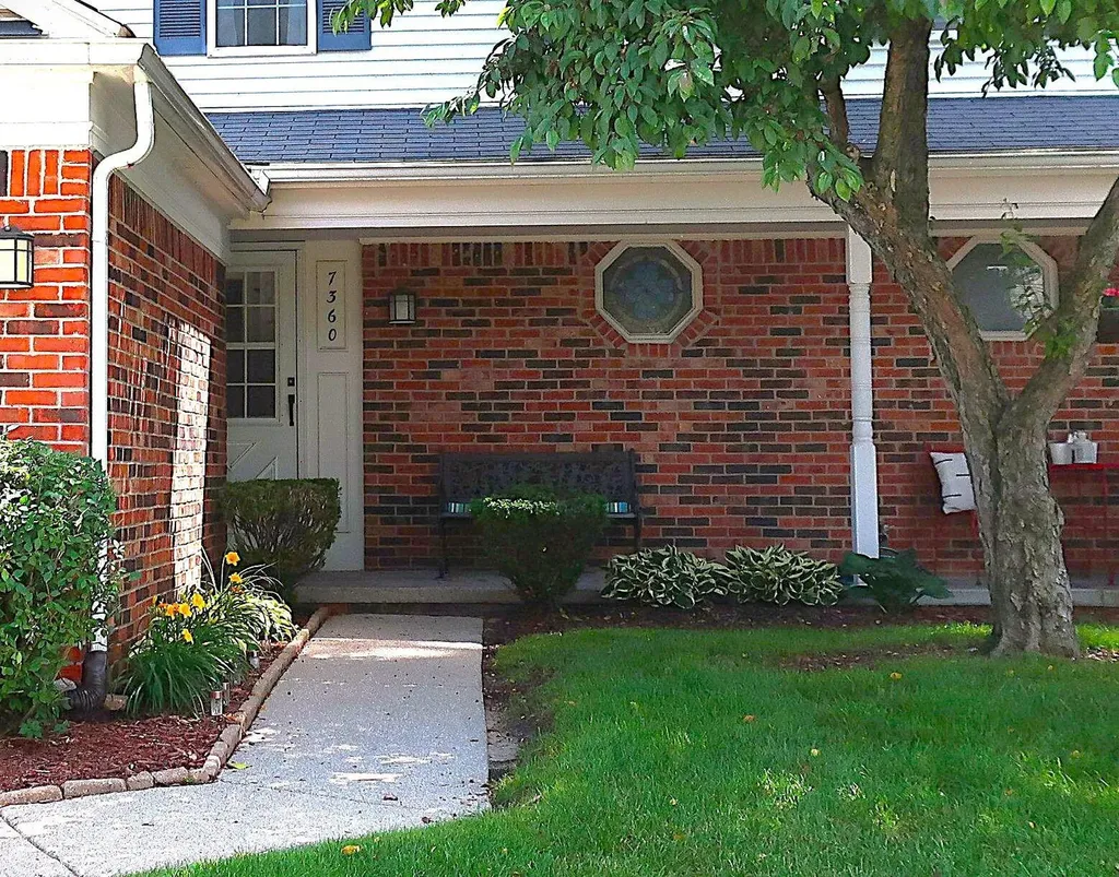 7360 S Kingston Court Westland City MI 48185