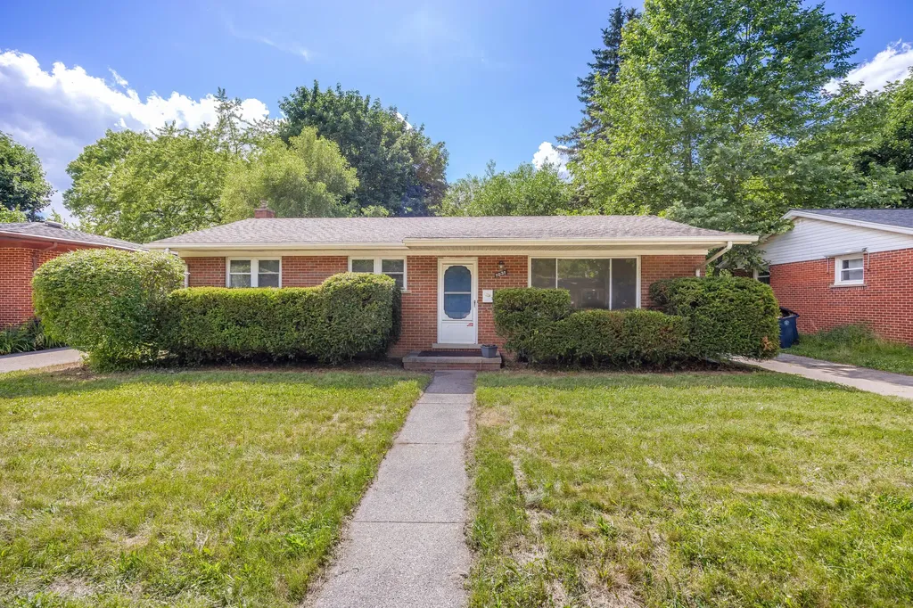 1031 N Maple Road Ann Arbor City MI 48103
