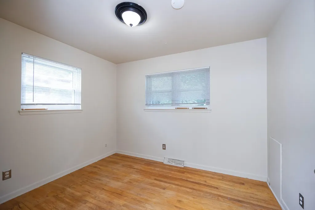 1031 N Maple Road Ann Arbor City MI 48103