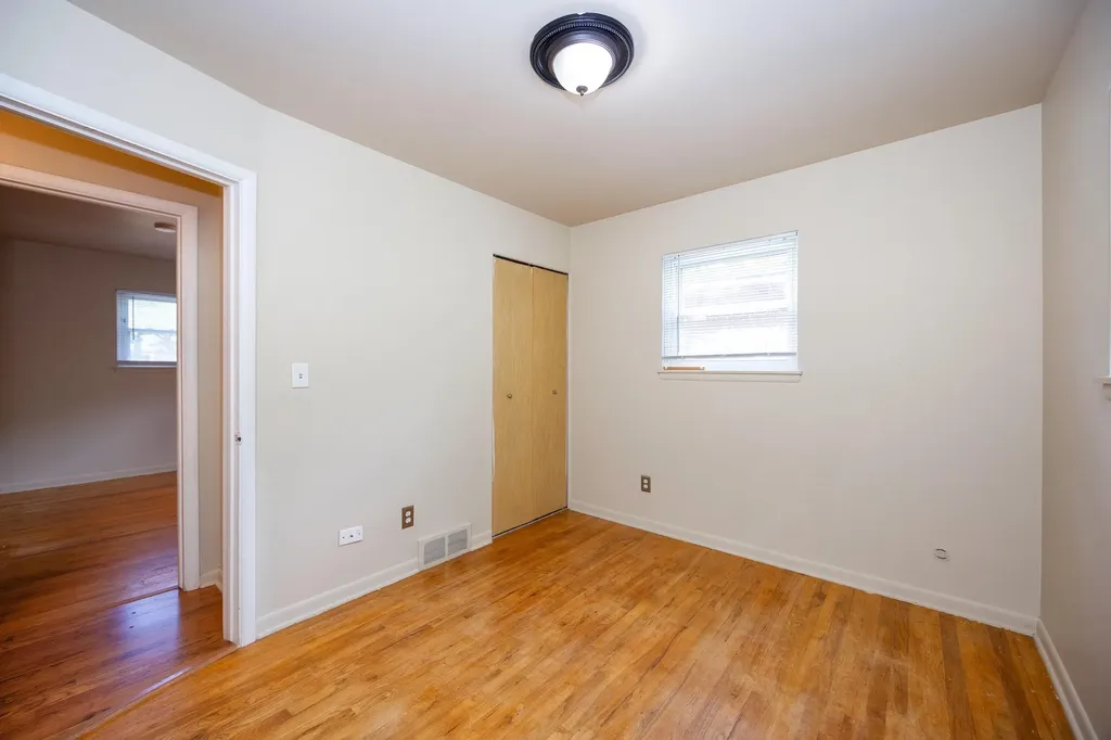 1031 N Maple Road Ann Arbor City MI 48103