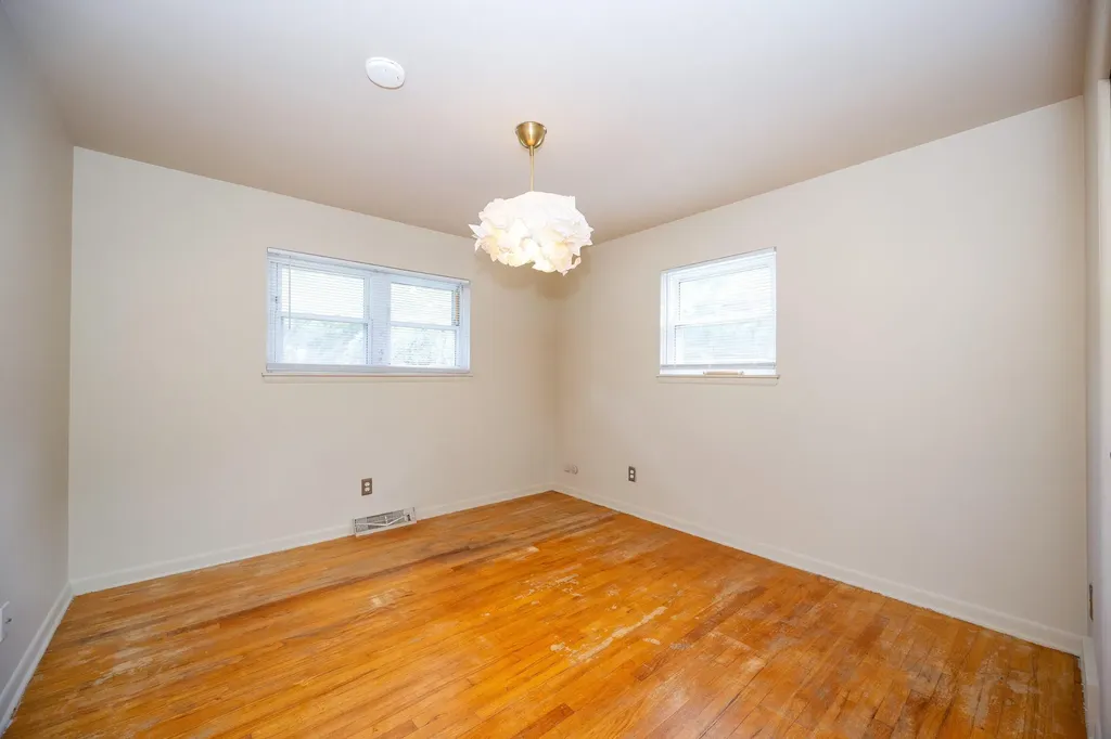 1031 N Maple Road Ann Arbor City MI 48103