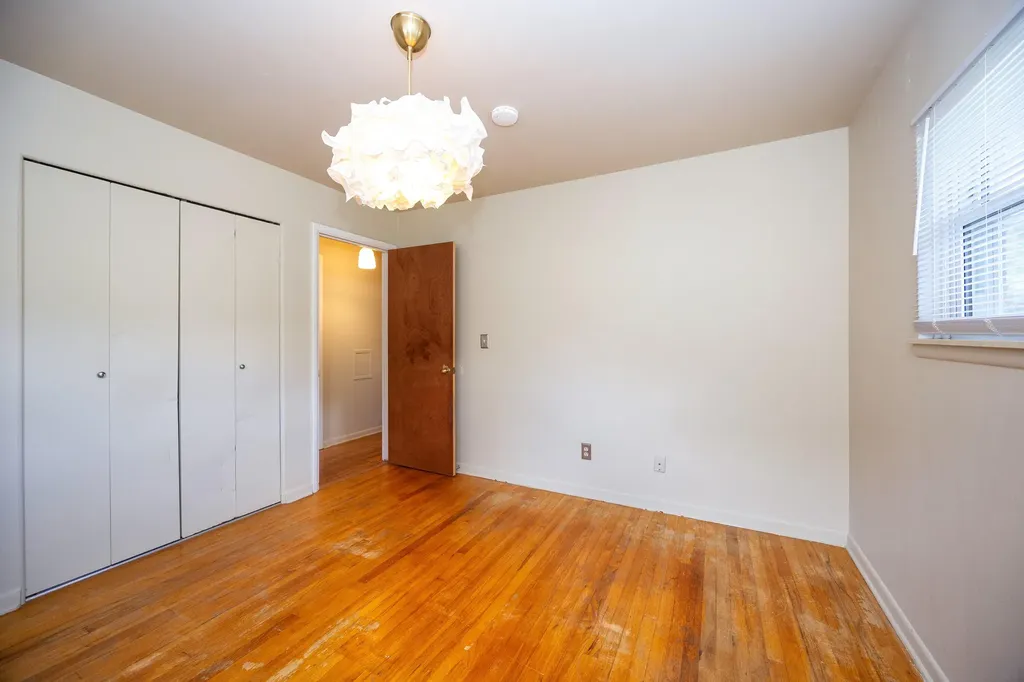 1031 N Maple Road Ann Arbor City MI 48103