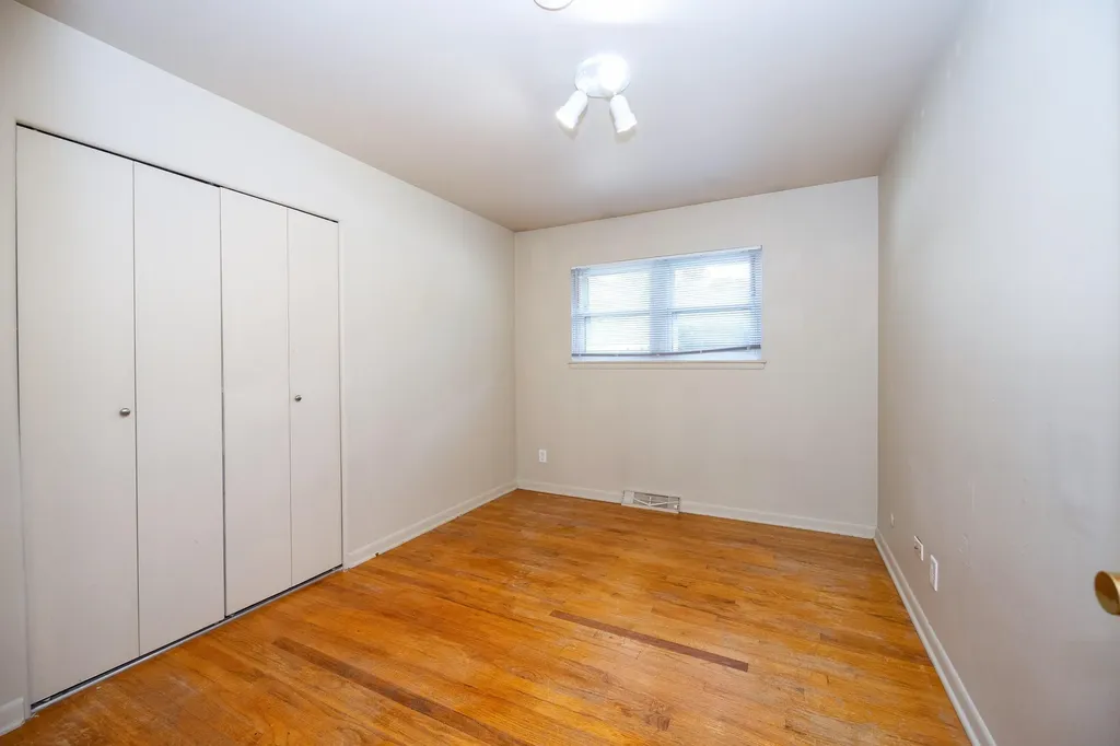 1031 N Maple Road Ann Arbor City MI 48103