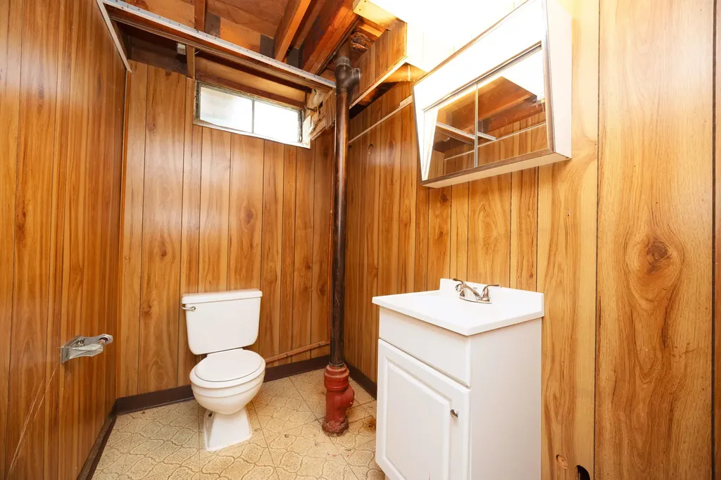1031 N Maple Road Ann Arbor City MI 48103