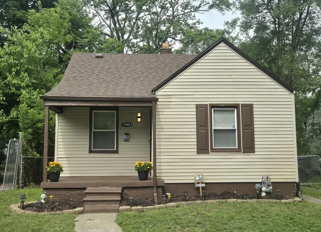 19483 Rosemont Avenue Detroit City MI 48219