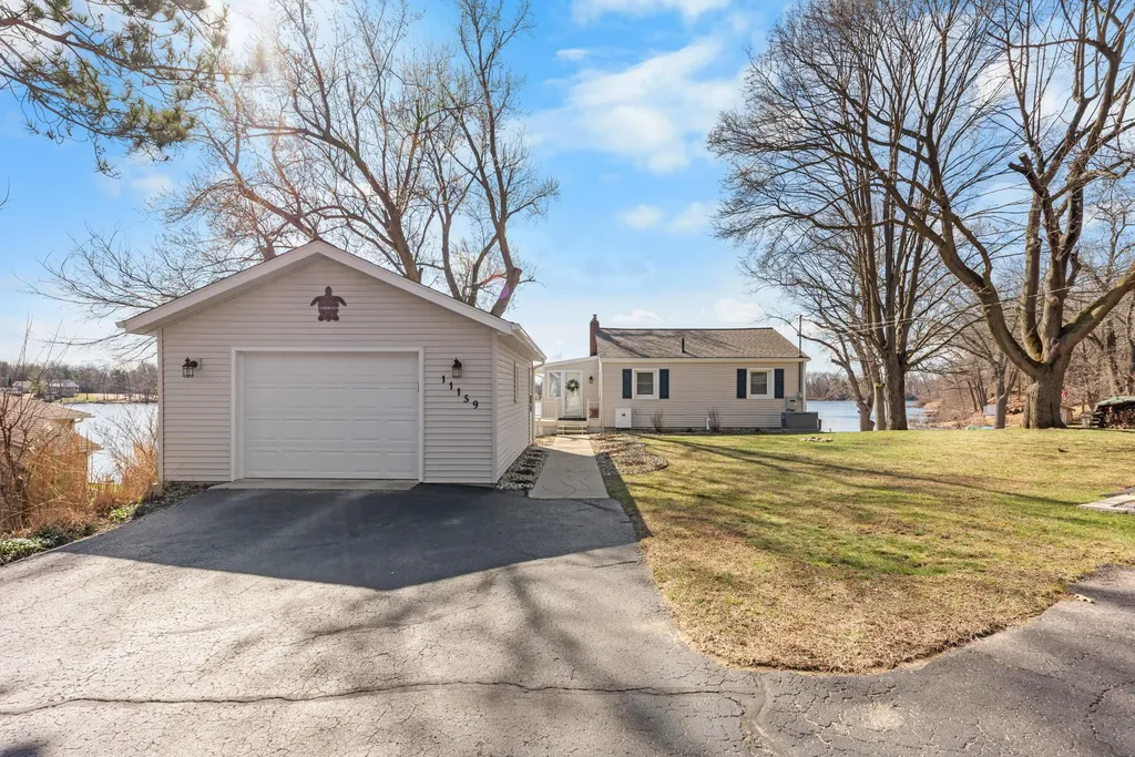 11159 W Perch Lake Drive W Somerset Township MI 49233