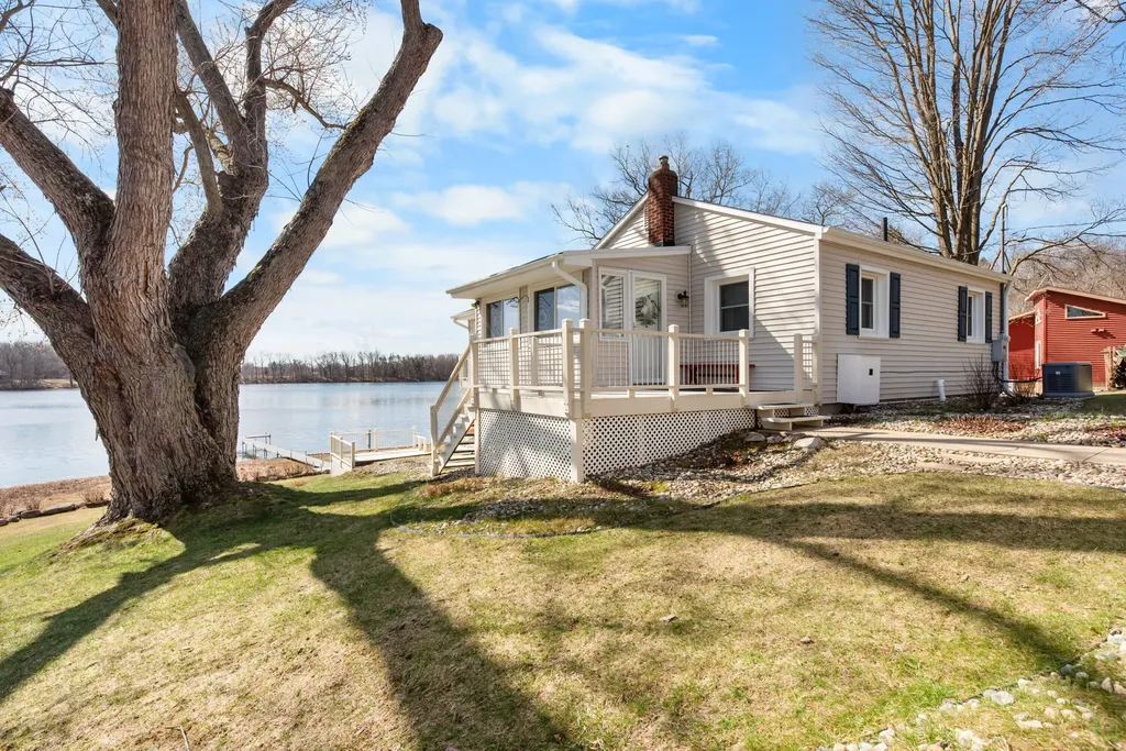 11159 W Perch Lake Drive W Somerset Township MI 49233