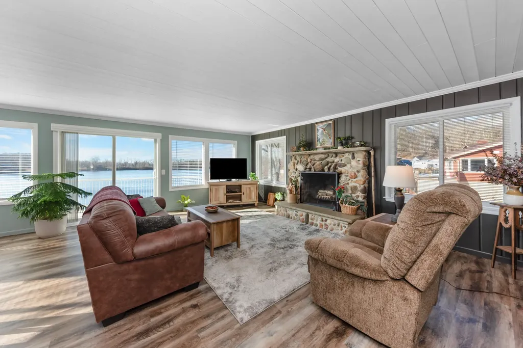 11159 W Perch Lake Drive W Somerset Township MI 49233