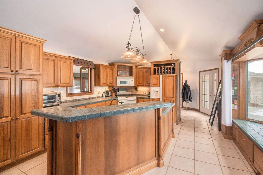 4593 Chippewa Drive Ingham Township MI 48864