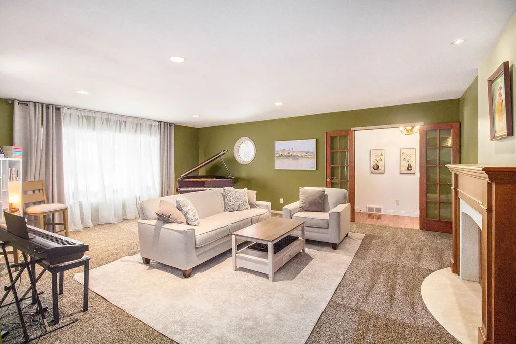 4593 Chippewa Drive Ingham Township MI 48864