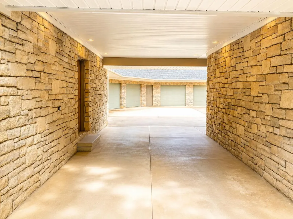 4593 Chippewa Drive Ingham Township MI 48864