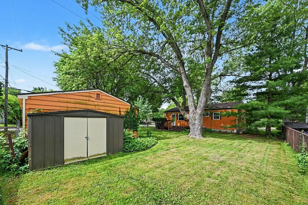 3195 Nordman Road Ann Arbor City MI 48108