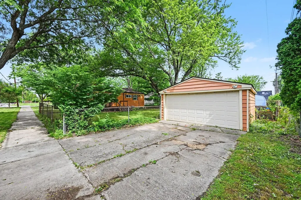 3195 Nordman Road Ann Arbor City MI 48108