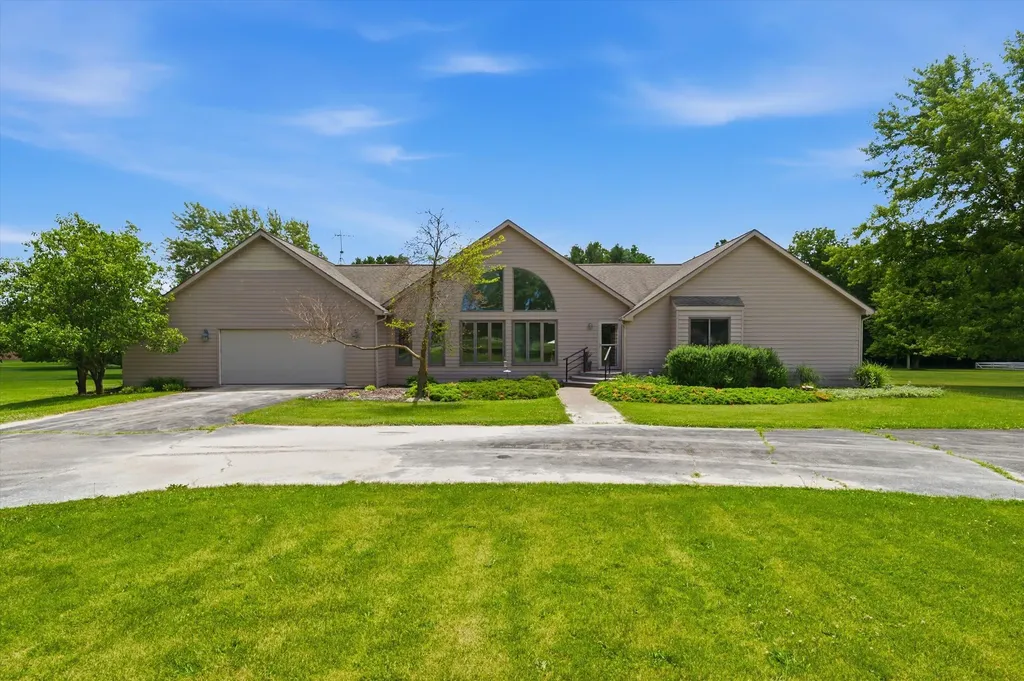 4521 Saline Waterworks Road Lodi Township MI 48176