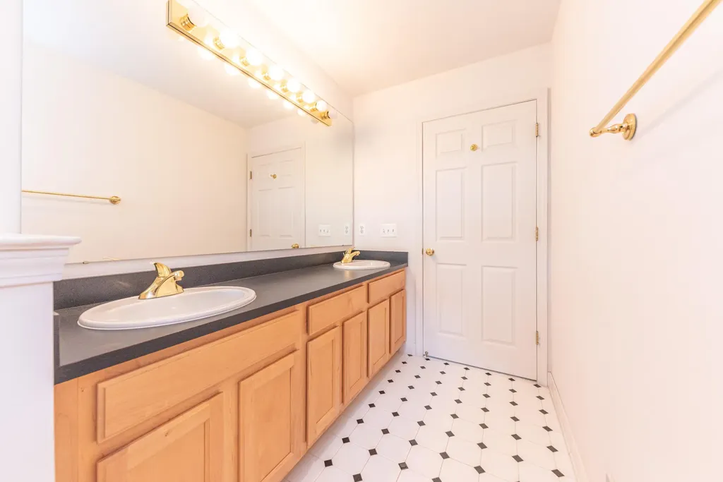 4663 Rosewood Lane West Bloomfield Charter Township MI 48323