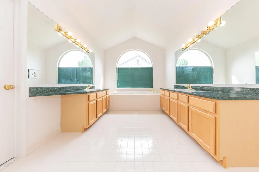 4663 Rosewood Lane West Bloomfield Charter Township MI 48323