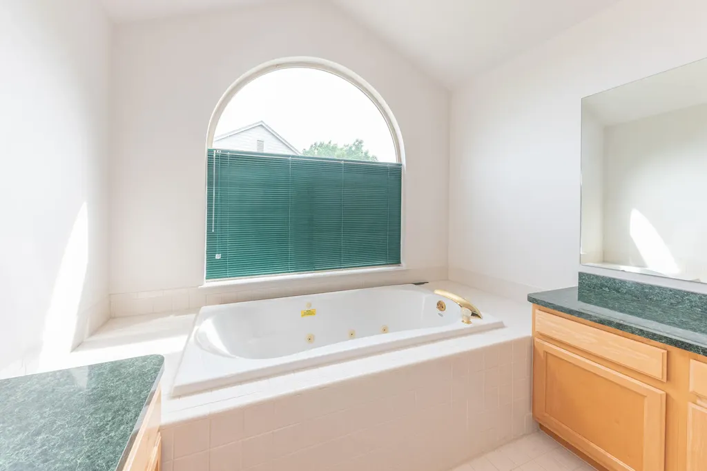 4663 Rosewood Lane West Bloomfield Charter Township MI 48323