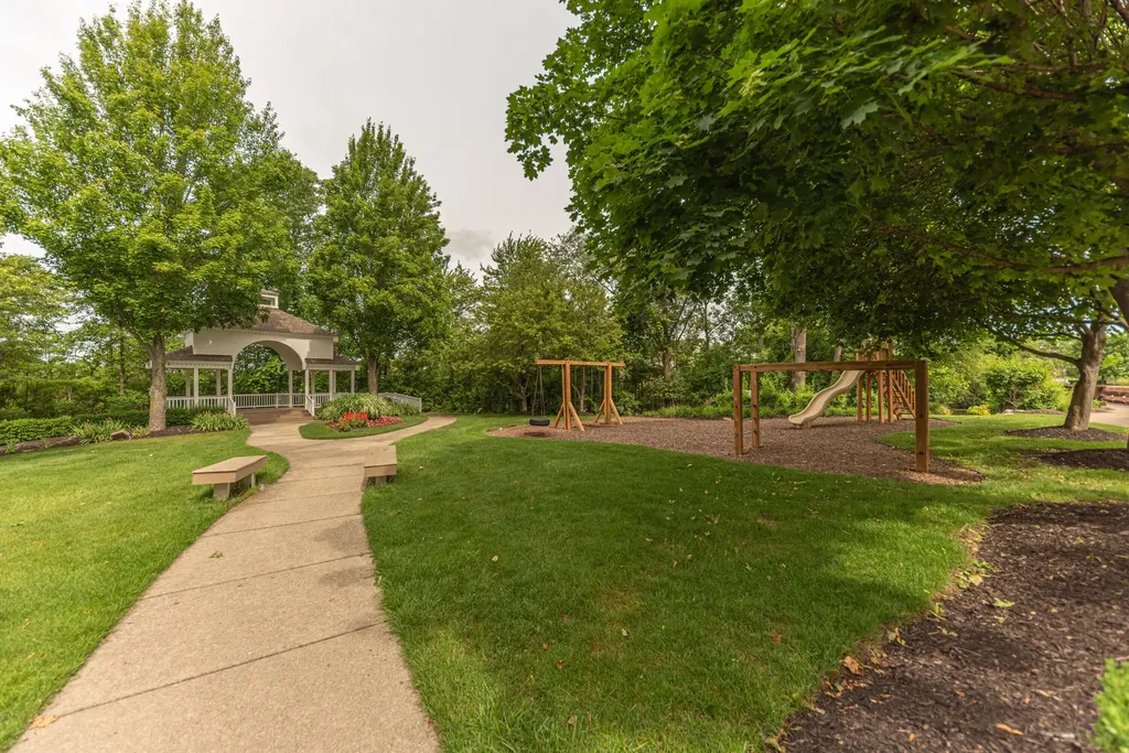 4663 Rosewood Lane West Bloomfield Charter Township MI 48323