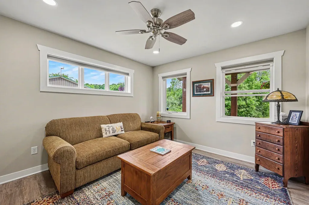 15303 Seymour Road Waterloo Township MI 49240