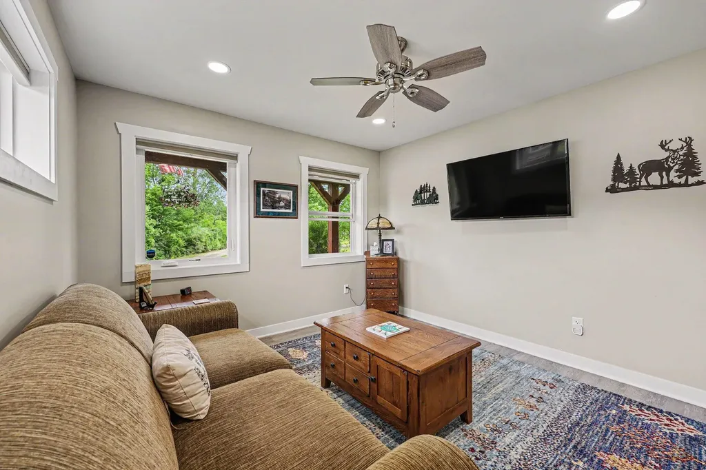 15303 Seymour Road Waterloo Township MI 49240