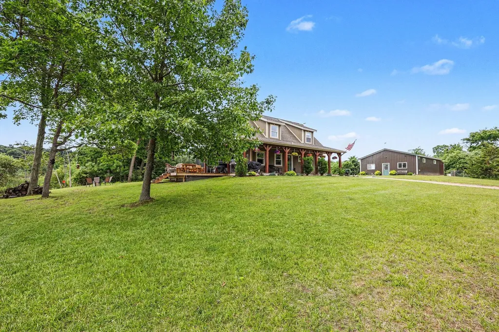 15303 Seymour Road Waterloo Township MI 49240