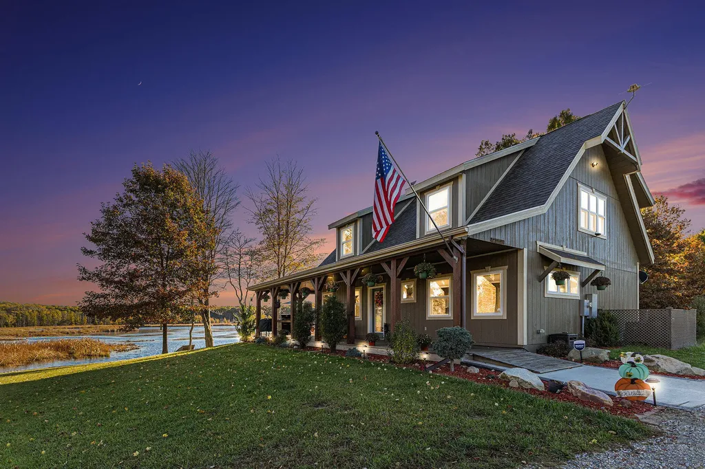 15303 Seymour Road Waterloo Township MI 49240