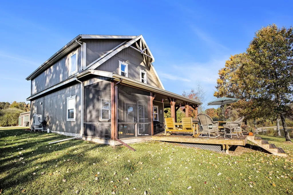 15303 Seymour Road Waterloo Township MI 49240