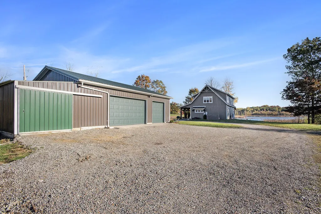 15303 Seymour Road Waterloo Township MI 49240