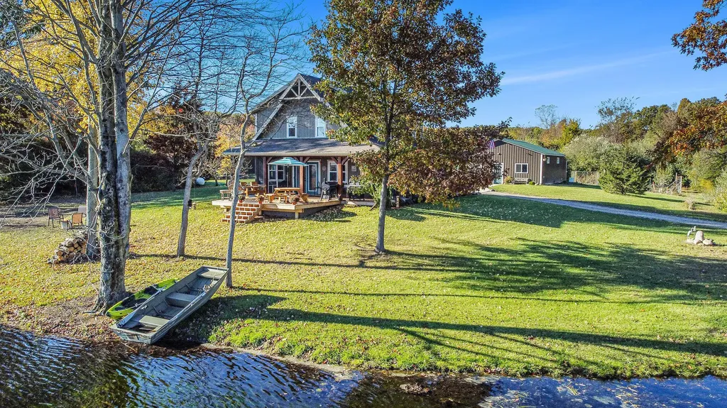 15303 Seymour Road Waterloo Township MI 49240