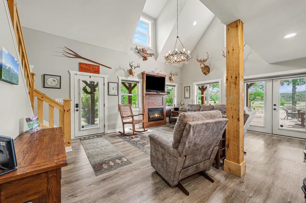 15303 Seymour Road Waterloo Township MI 49240