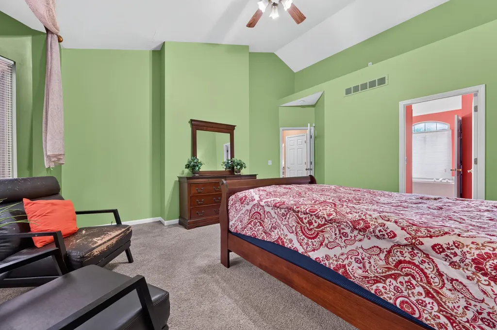 24381 Elmhurst Avenue Farmington Hills City MI 48336