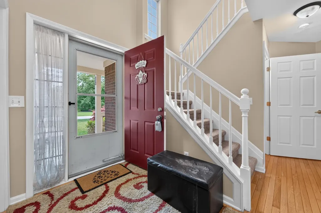 24381 Elmhurst Avenue Farmington Hills City MI 48336