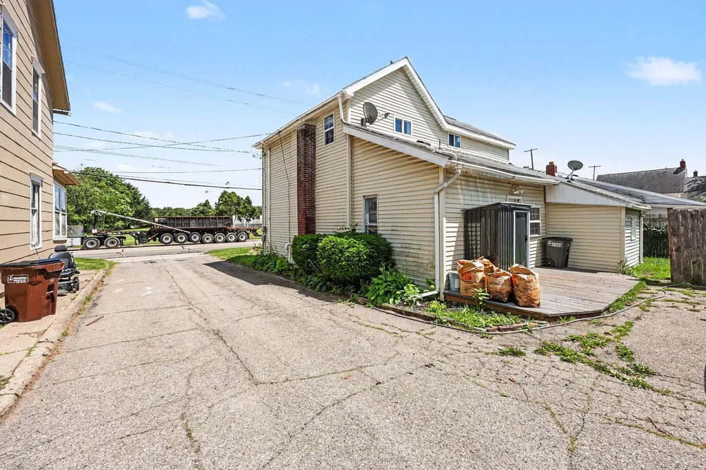 1024 Cooper Street Jackson City MI 49202