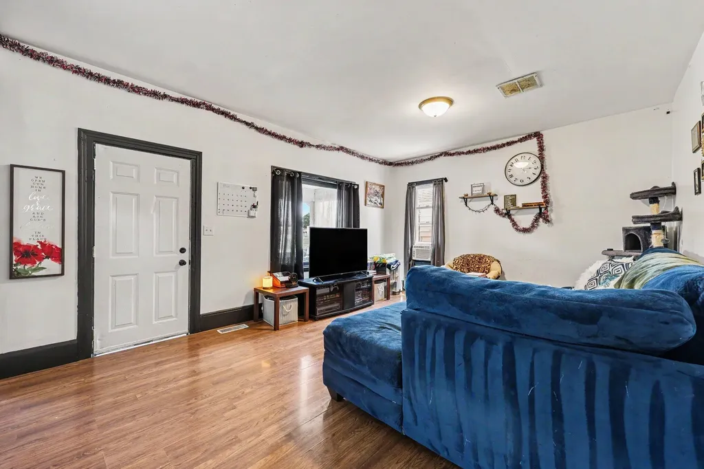 1024 Cooper Street Jackson City MI 49202