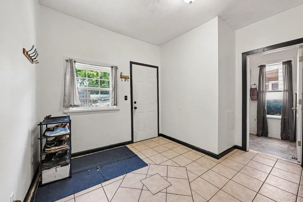 1024 Cooper Street Jackson City MI 49202