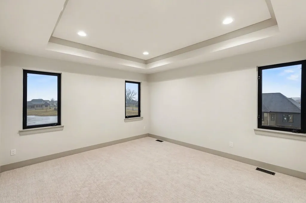 57572 Meadowridge Drive Washington Township MI 48094