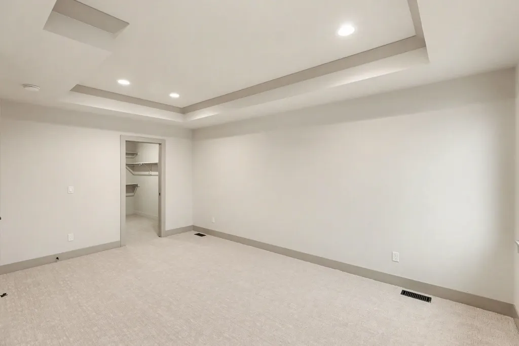 57572 Meadowridge Drive Washington Township MI 48094