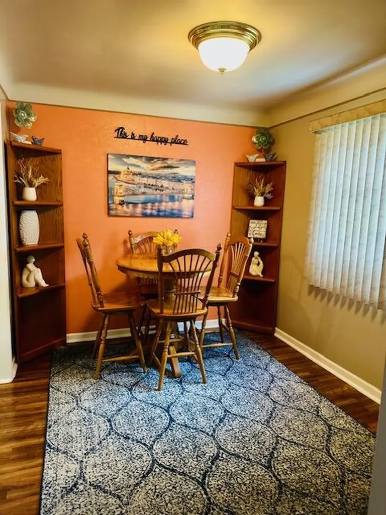 14031 Longtin Street Southgate City MI 48195