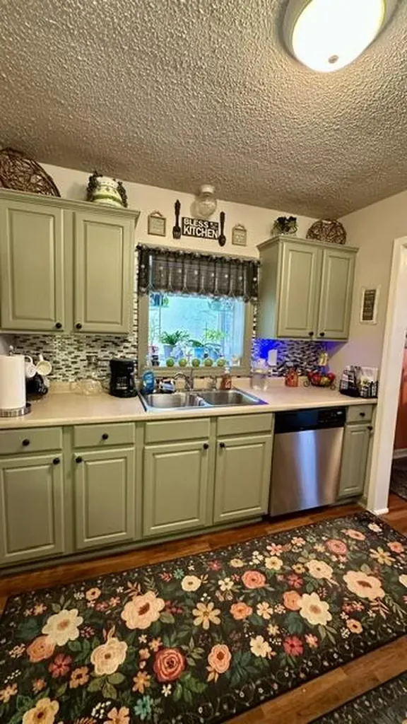 14031 Longtin Street Southgate City MI 48195