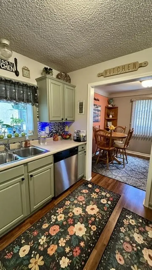 14031 Longtin Street Southgate City MI 48195