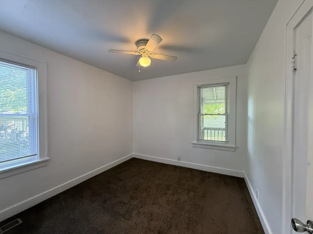 427 Glenwood Avenue Ypsilanti Charter Township MI 48198