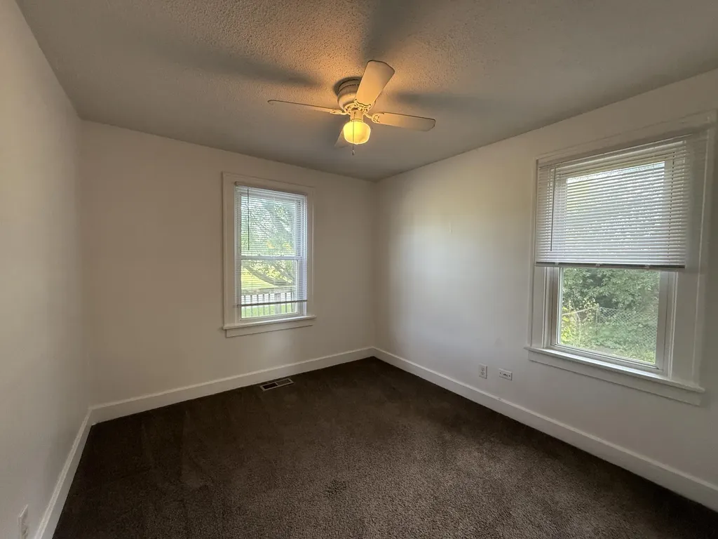 427 Glenwood Avenue Ypsilanti Charter Township MI 48198