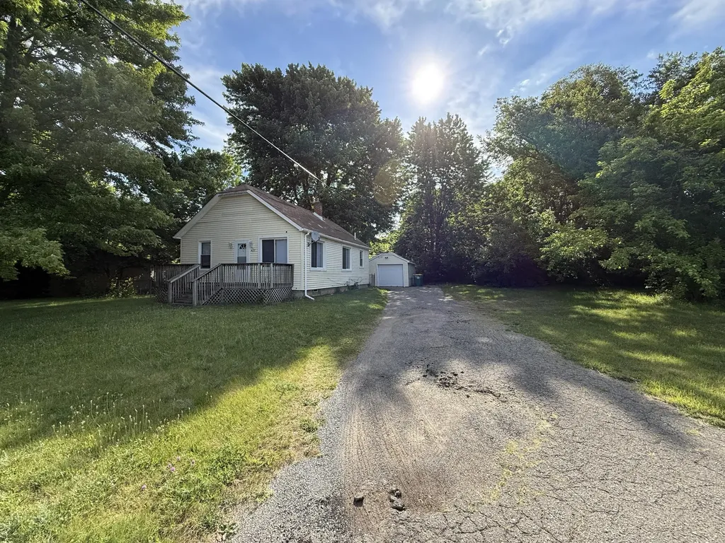 427 Glenwood Avenue Ypsilanti Charter Township MI 48198