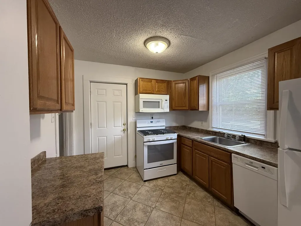 427 Glenwood Avenue Ypsilanti Charter Township MI 48198