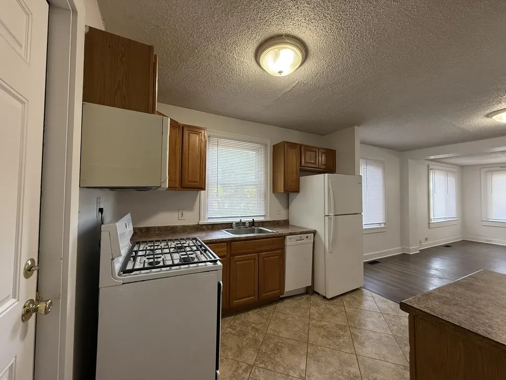 427 Glenwood Avenue Ypsilanti Charter Township MI 48198