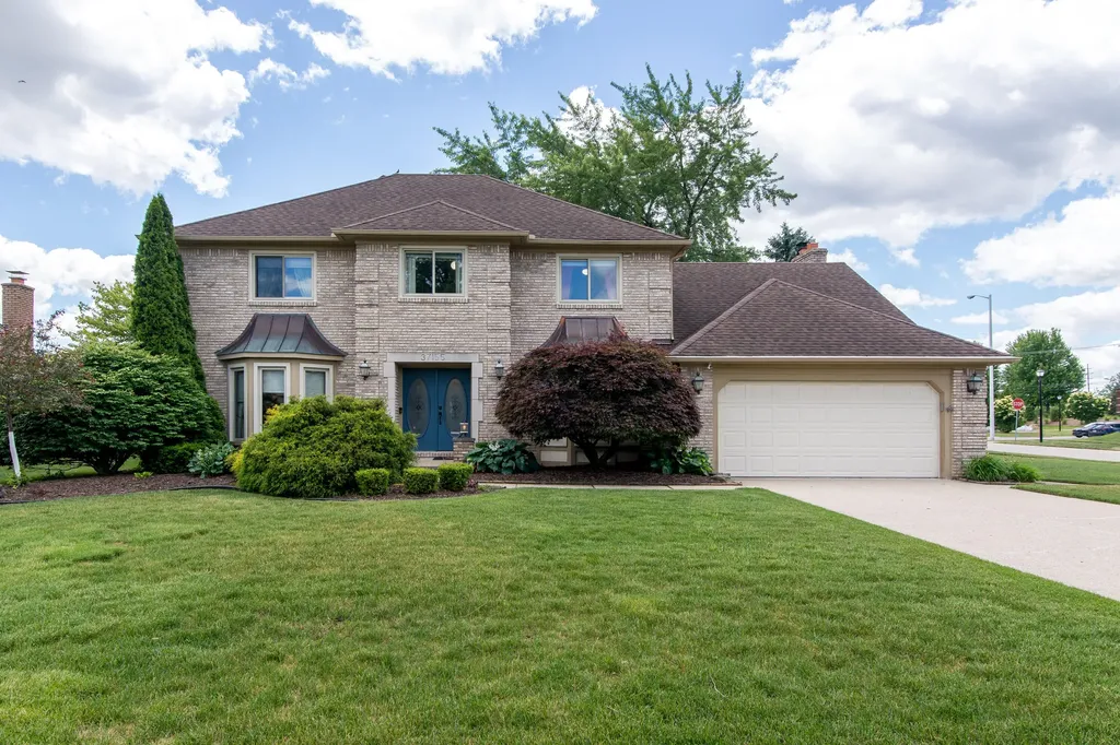 37155 Muirfield Drive Livonia City MI 48152