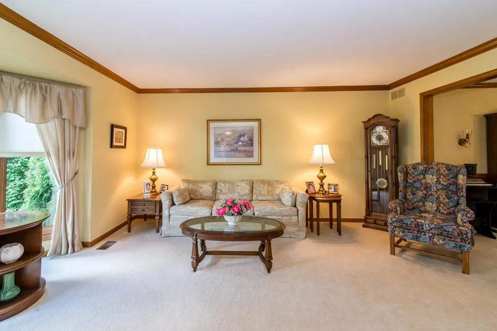 37155 Muirfield Drive Livonia City MI 48152